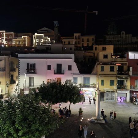 Centro Storico Bed E Breakfast Acomodação com café da manhã Pozzuoli Exterior foto